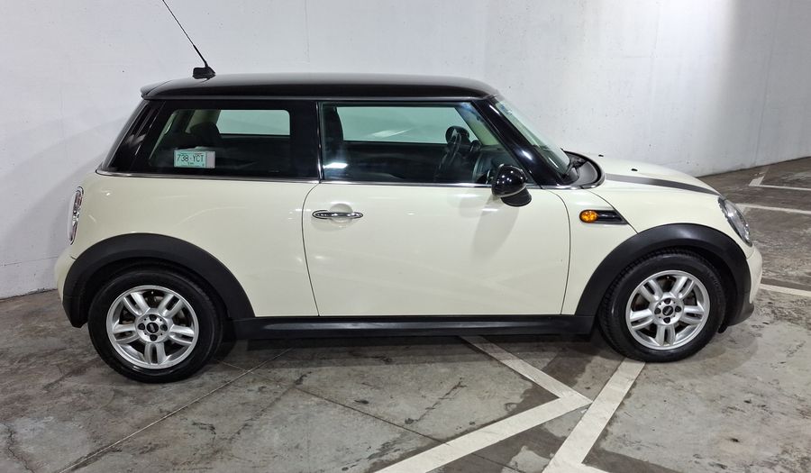 Mini Cooper 1.6 COOPER SALT AT Hatchback 2012