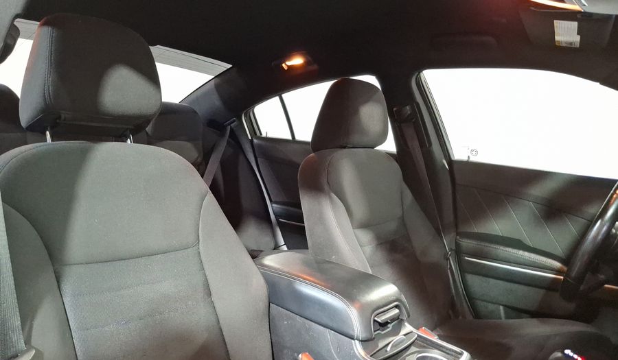Dodge Charger 5.7 RT Sedan 2020