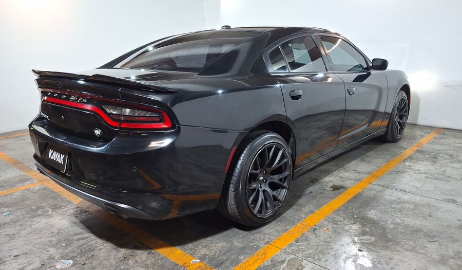 Dodge Charger 5.7 RT Sedan 2020