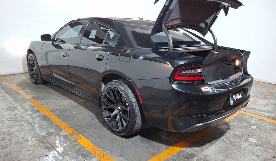 Dodge Charger 5.7 RT Sedan 2020