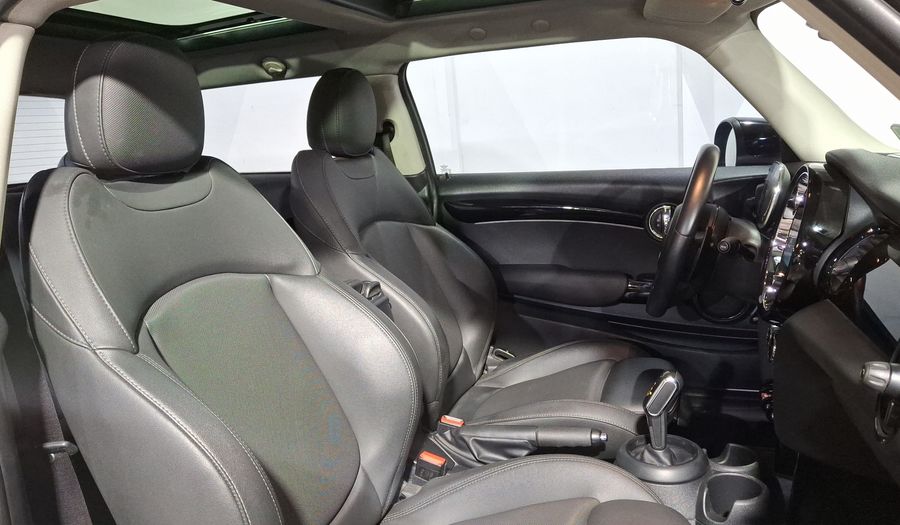 Mini Cooper S 2.0 COOPER CLASSIC DCT Hatchback 2023