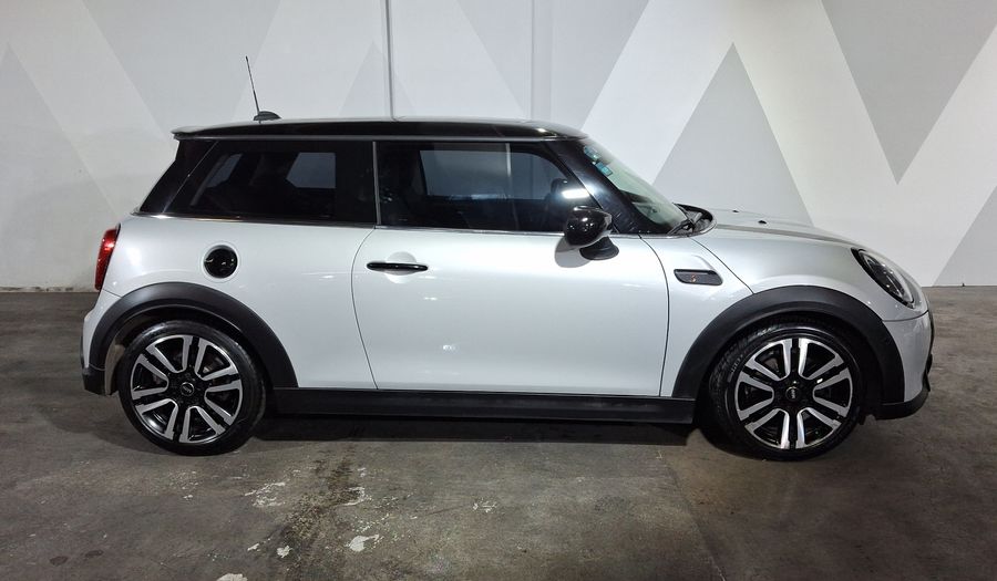 Mini Cooper S 2.0 COOPER CLASSIC DCT Hatchback 2023