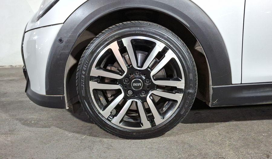 Mini Cooper S 2.0 COOPER CLASSIC DCT Hatchback 2023