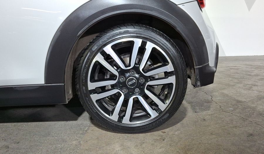 Mini Cooper S 2.0 COOPER CLASSIC DCT Hatchback 2023