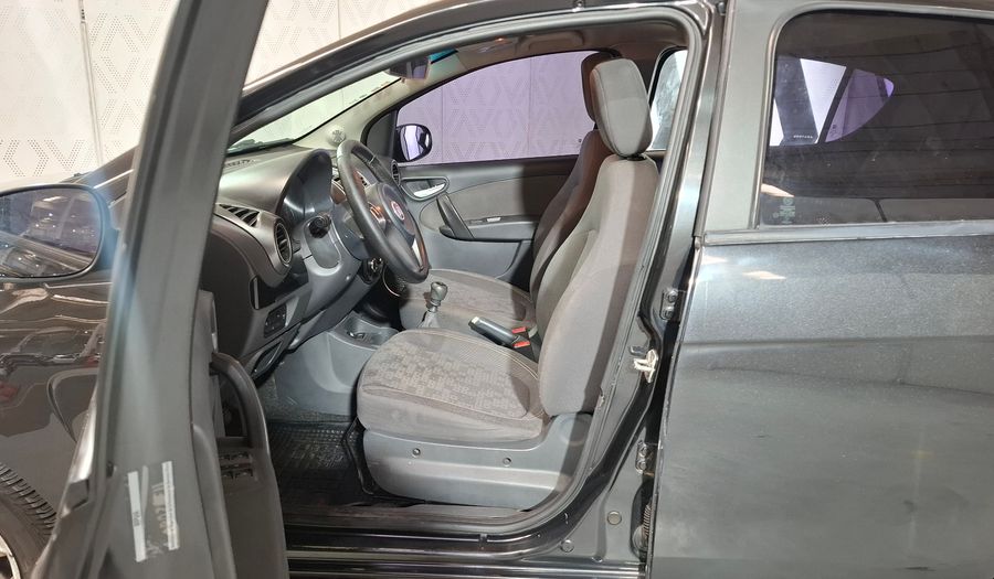 Fiat Palio 1.4 ATTRACTIVE Hatchback 2017