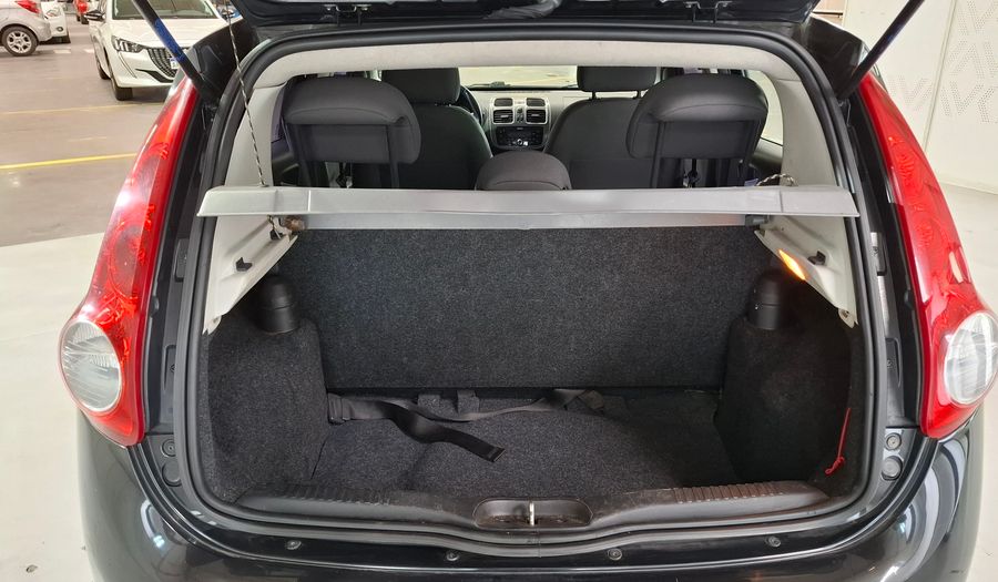 Fiat Palio 1.4 ATTRACTIVE Hatchback 2017