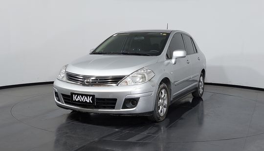 Nissan • Tiida