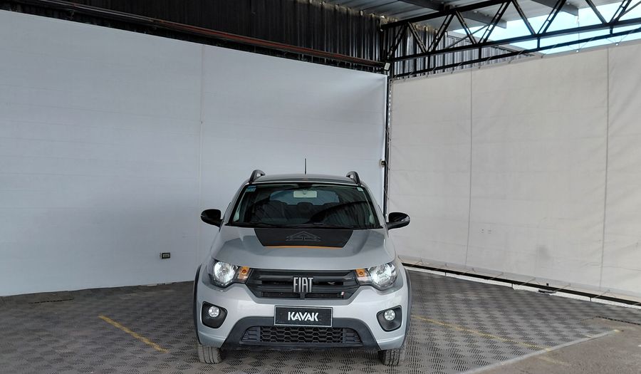 Fiat Mobi 1.0 TREKKING Hatchback 2025