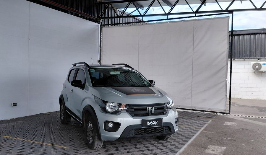 Fiat Mobi 1.0 TREKKING Hatchback 2025