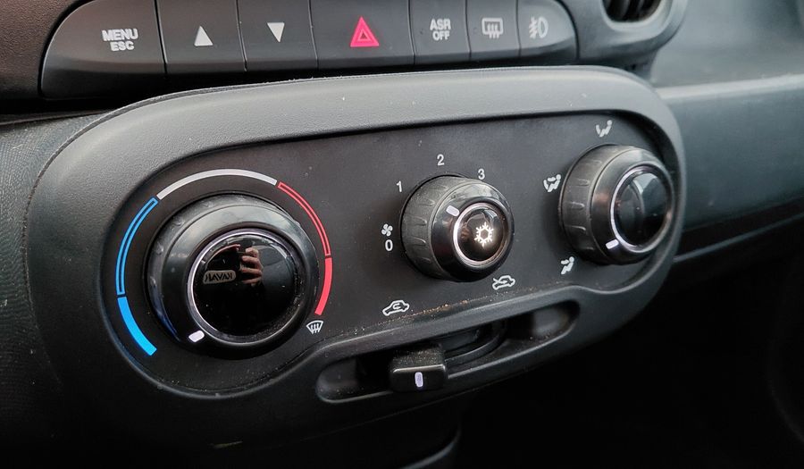 Fiat Mobi 1.0 TREKKING Hatchback 2025
