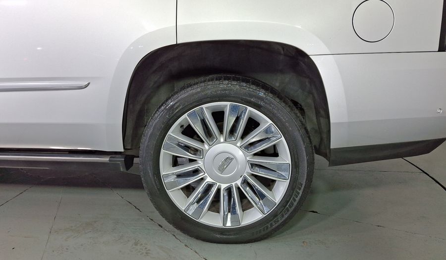 Cadillac Escalade 6.2 SUV P PLATINUM AUTO 4WD Suv 2019
