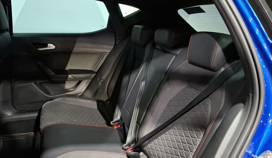 Seat Leon 1.4 FR AUTO Hatchback 2024