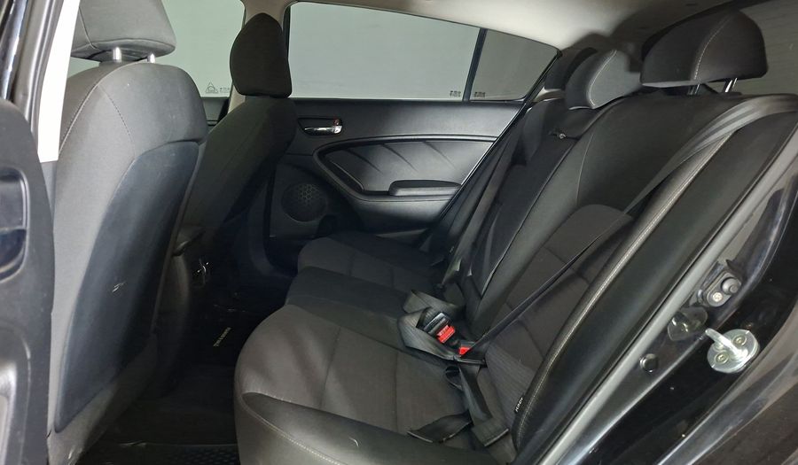 Kia Cerato 5 1.6 AUTO EX SPECIAL PACK FULL 5HB Hatchback 2017