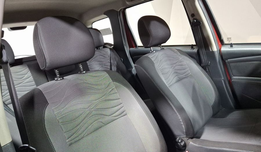 Renault Duster 2.0 DYNAMIQUE MEDIA NAV MT Suv 2014