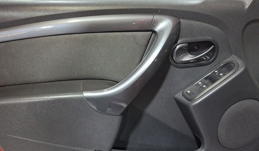 Renault Duster 2.0 DYNAMIQUE MEDIA NAV MT Suv 2014