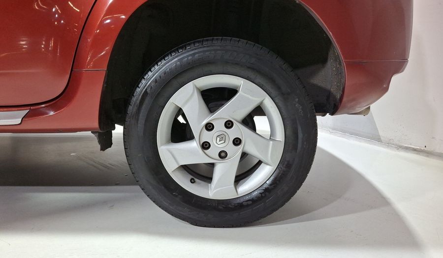 Renault Duster 2.0 DYNAMIQUE MEDIA NAV MT Suv 2014