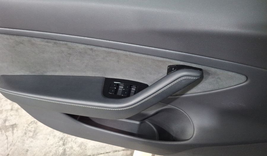 Tesla Model 3 LONG RANGE 4WD Sedan 2019