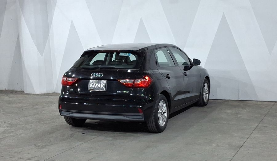 Audi A1 1.0 SB 30 TFSI URBAN DCT Hatchback 2021