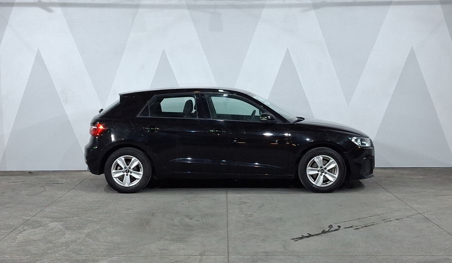 Audi A1 1.0 SB 30 TFSI URBAN DCT Hatchback 2021