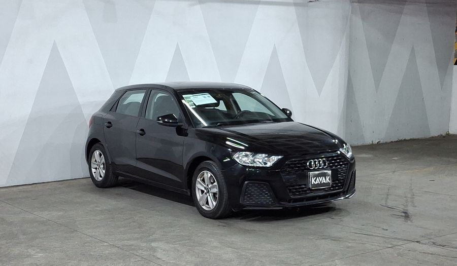Audi A1 1.0 SB 30 TFSI URBAN DCT Hatchback 2021