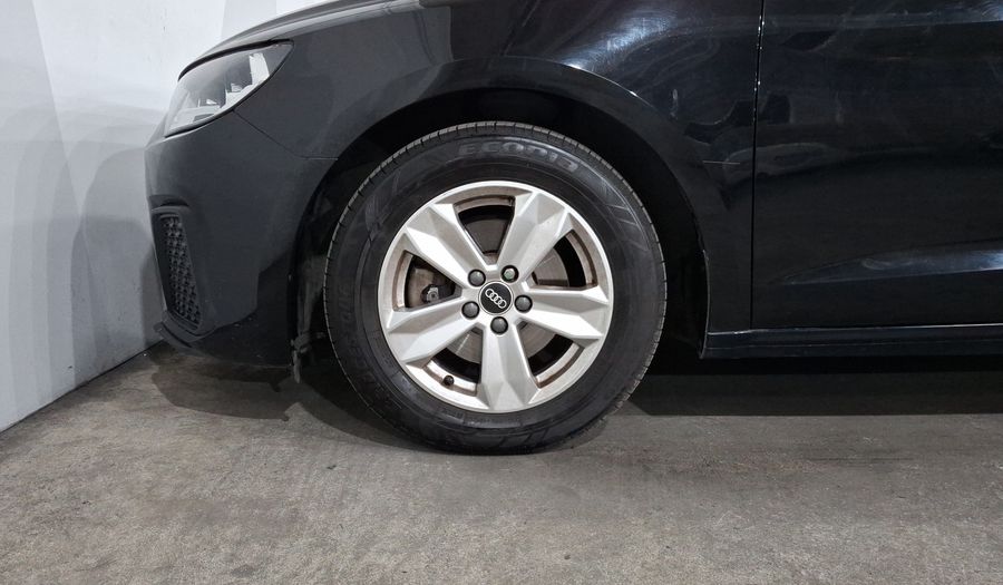 Audi A1 1.0 SB 30 TFSI URBAN DCT Hatchback 2021