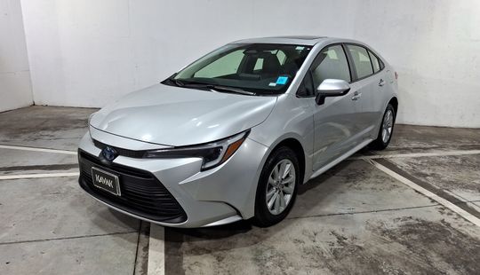 Toyota • Corolla