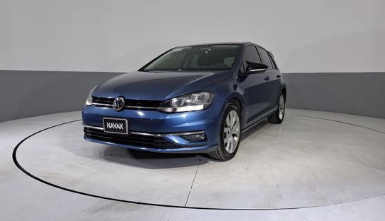 Volkswagen • Golf