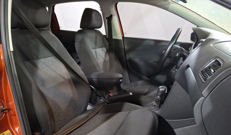 Volkswagen Polo 1.6 TIPTRONIC Hatchback 2017