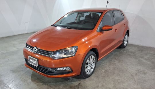 Volkswagen • Polo