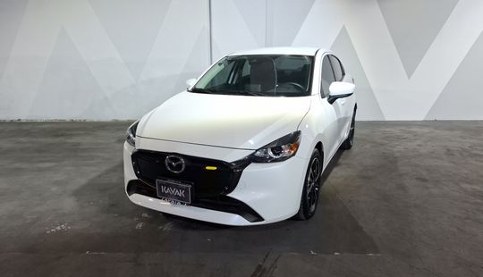 Mazda • Mazda 2