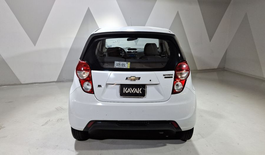 Chevrolet Spark Classic 1.2 LT B MT Hatchback 2017