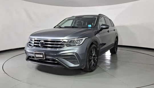Volkswagen • Tiguan