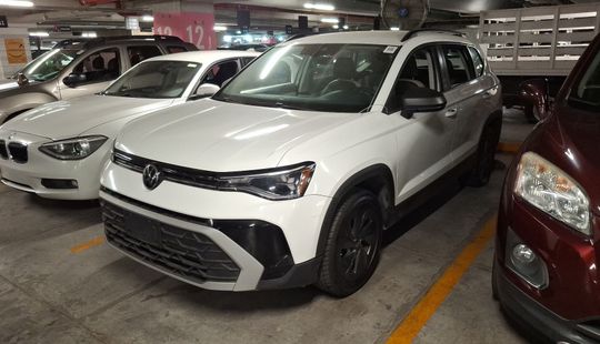 Volkswagen • Taos