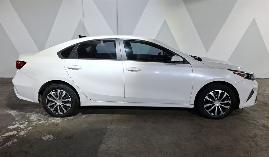 Kia Forte 2.0 L IVT Sedan 2023