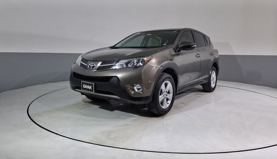Toyota • RAV4