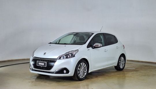 Peugeot • 208