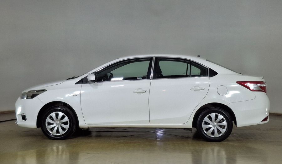 Toyota Yaris 1.5 XLI Sedan 2017
