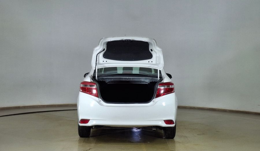 Toyota Yaris 1.5 XLI Sedan 2017