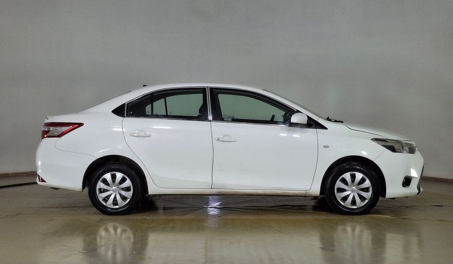 Toyota Yaris 1.5 XLI Sedan 2017