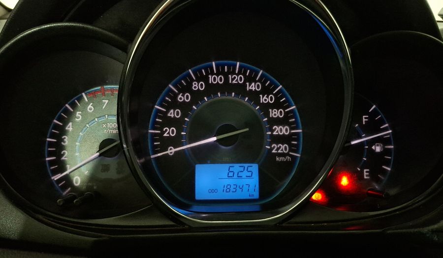 Toyota Yaris 1.5 XLI Sedan 2017
