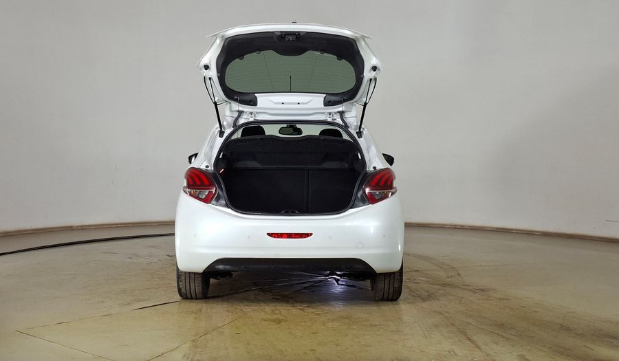 Peugeot 208 1.2 PURETECH 110 HP AUTO SIGNATURE + Hatchback 2020