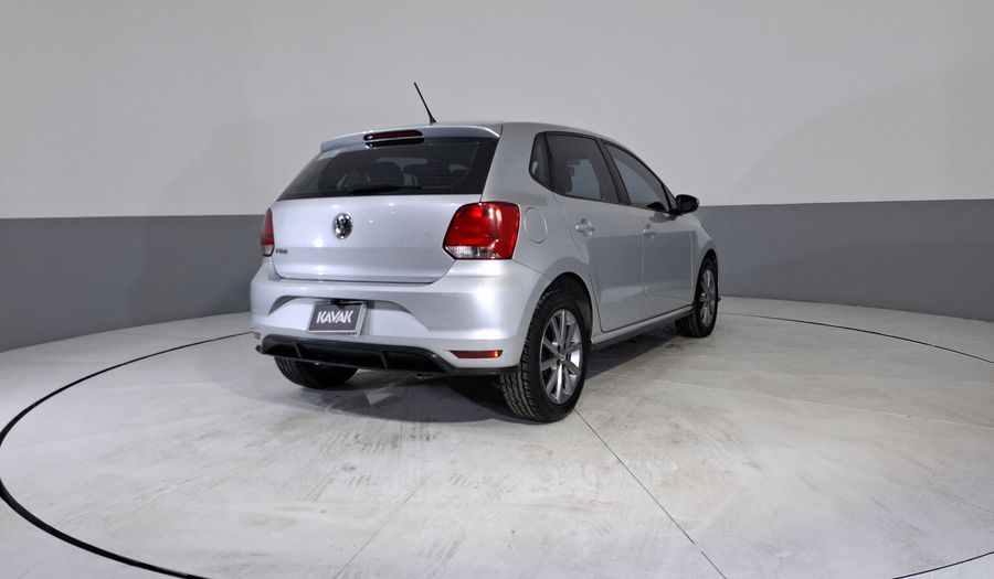 Volkswagen Polo 1.6 COMFORTLINE PLUS AUTO Hatchback 2021