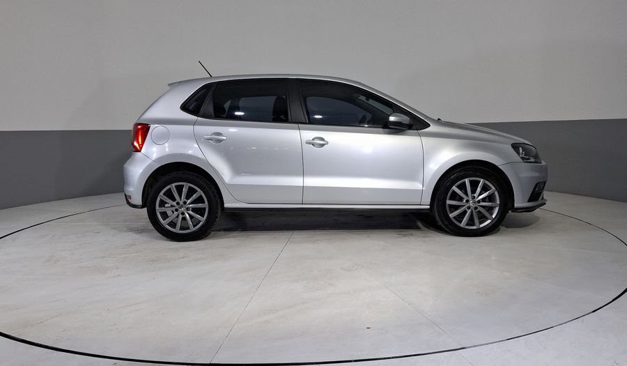 Volkswagen Polo 1.6 COMFORTLINE PLUS AUTO Hatchback 2021