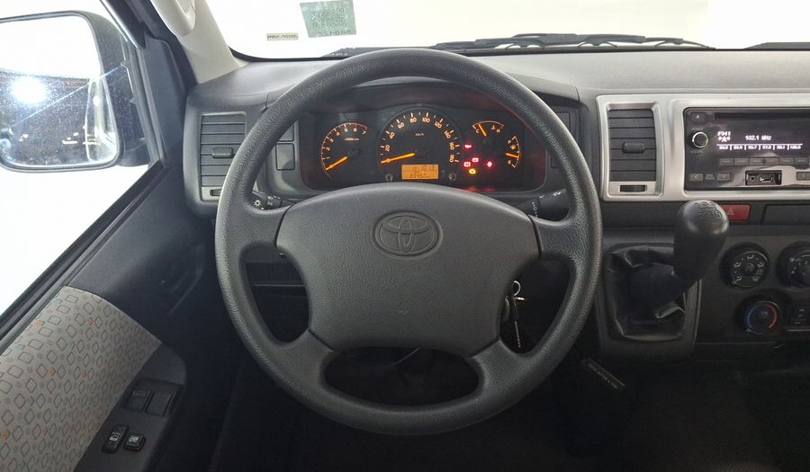 Toyota Hiace 2.7 15 PASAJEROS CON AC MT Van 2015