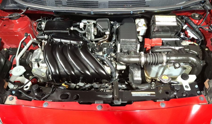 Nissan March 1.6 ADVANCE Hatchback 2020