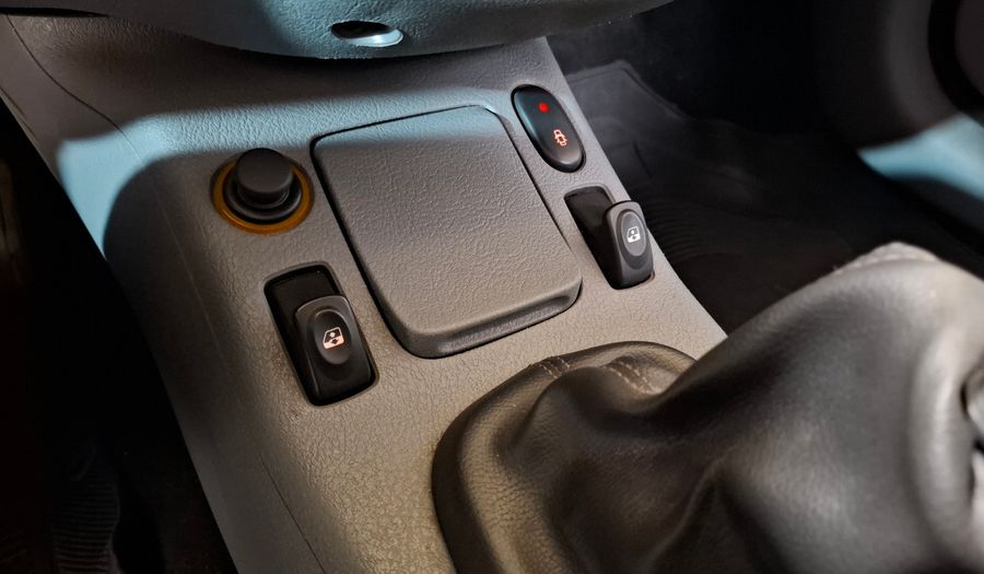 Renault Clio 1.1 PACK PLUS Hatchback 2012