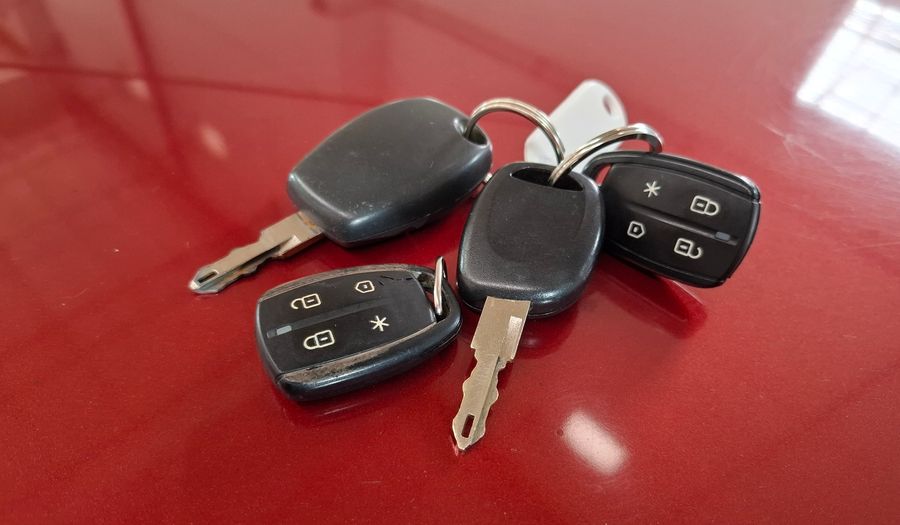 Renault Clio 1.1 PACK PLUS Hatchback 2012