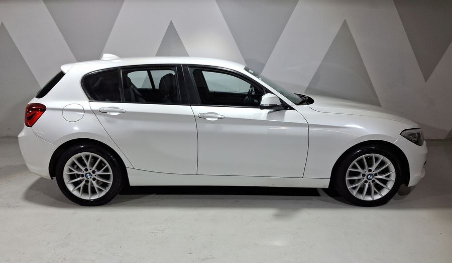 Bmw Serie 1 1.6 120IA Hatchback 2016