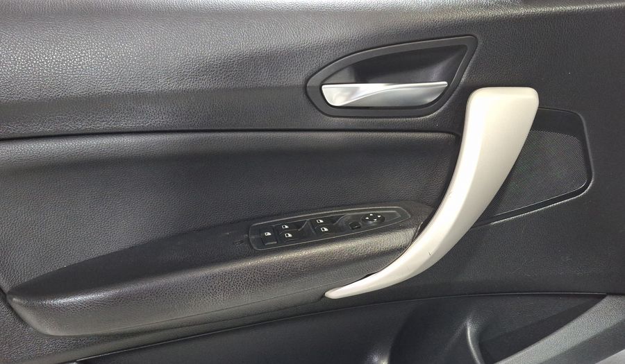Bmw Serie 1 1.6 120IA Hatchback 2016