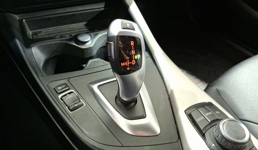 Bmw Serie 1 1.6 120IA Hatchback 2016